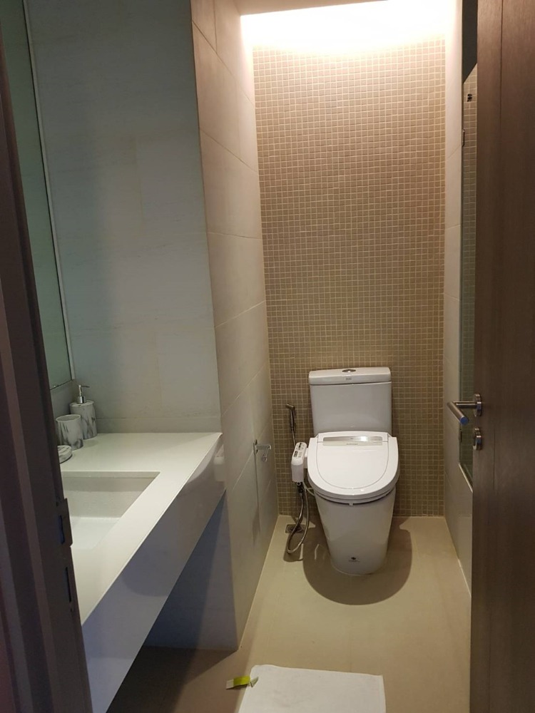 For RentCondoSriracha Laem Chabang Ban Bueng : Urgent, reduce the price for Rent, Marina Bay Condo, Marina bay Condo