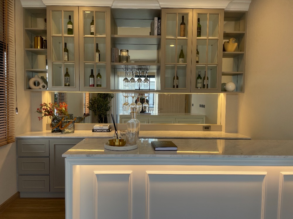 For SaleHousePathum Thani,Rangsit, Thammasat : Luxury 3-storey detached house for sale, Baan Nara Wongwaen-Ramintra, Modern European style, fully furnished. Near the entrance to the Chalong Rat Expressway (Chatuchot checkpoint), Fashion Island and The Promenade, Synphaet Hospital