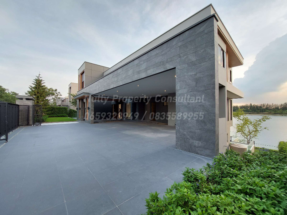For SaleHouseLadkrabang, Suwannaphum Airport : LAKE LEGEND Bangna-Suvarnabhumi Luxurious lakeside with elevator and private pool