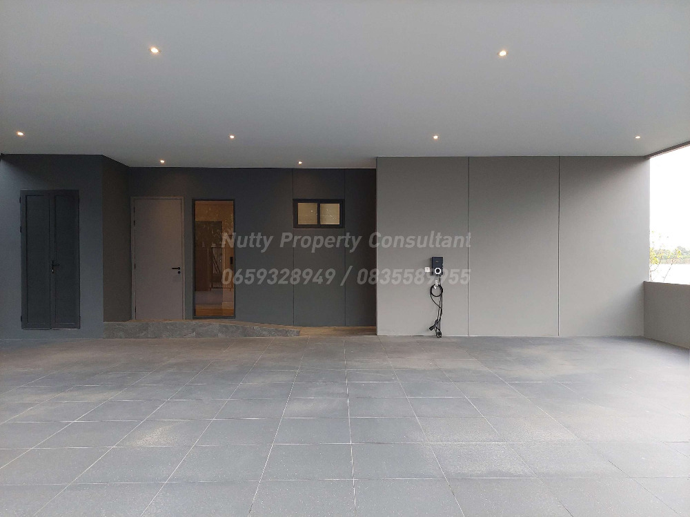 For SaleHouseLadkrabang, Suwannaphum Airport : LAKE LEGEND Bangna-Suvarnabhumi Luxurious lakeside with elevator and private pool