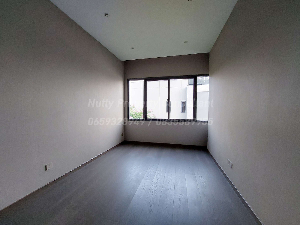 For SaleHouseLadkrabang, Suwannaphum Airport : LAKE LEGEND Bangna-Suvarnabhumi Luxurious lakeside with elevator and private pool