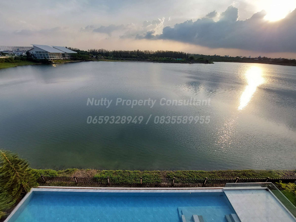 For SaleHouseLadkrabang, Suwannaphum Airport : LAKE LEGEND Bangna-Suvarnabhumi Luxurious lakeside with elevator and private pool