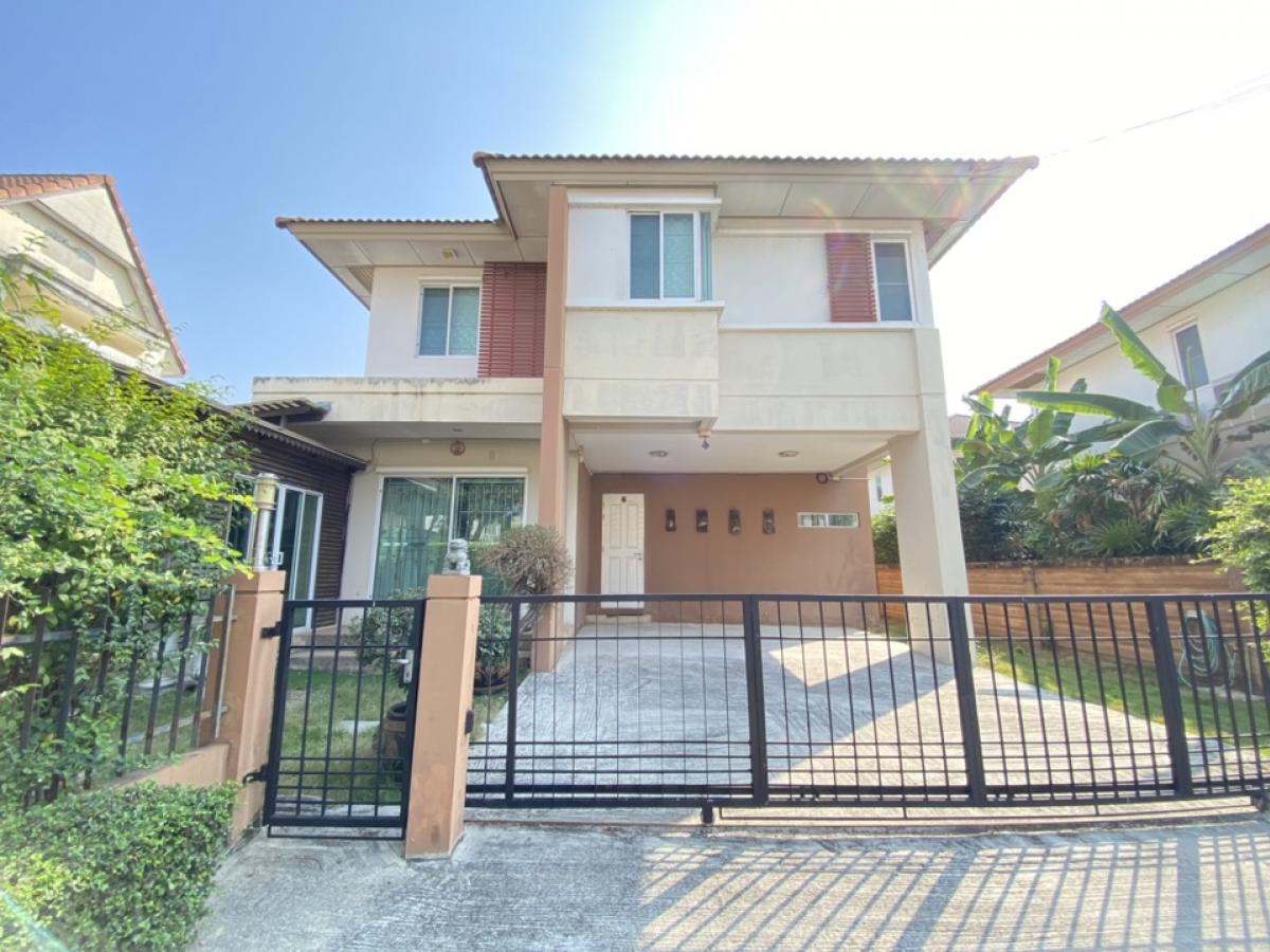 For RentHouseNonthaburi, Bang Yai, Bangbuathong : For rent: Habitia Bangyai house (Sansiri), 58 sq m, extension on the side, fully furnished, near Khlong Bang Phai station, no pets allowed.