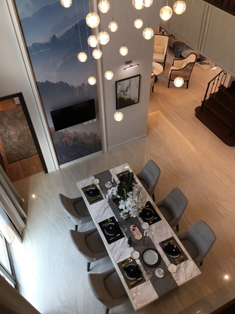 For RentHousePattanakan, Srinakarin : Perfect Place Rama 9-Krungthep Kreetha for rent