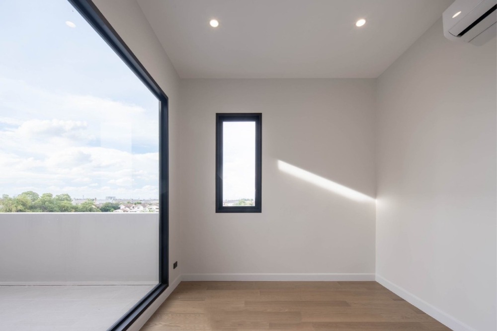 For SaleHousePattanakan, Srinakarin : Luxury House For Sale Cinq Royal Krungthep Kreetha