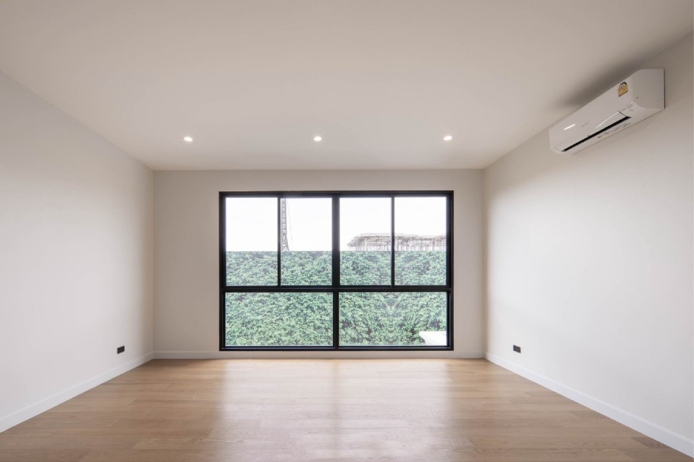 For SaleHousePattanakan, Srinakarin : Luxury House For Sale Cinq Royal Krungthep Kreetha