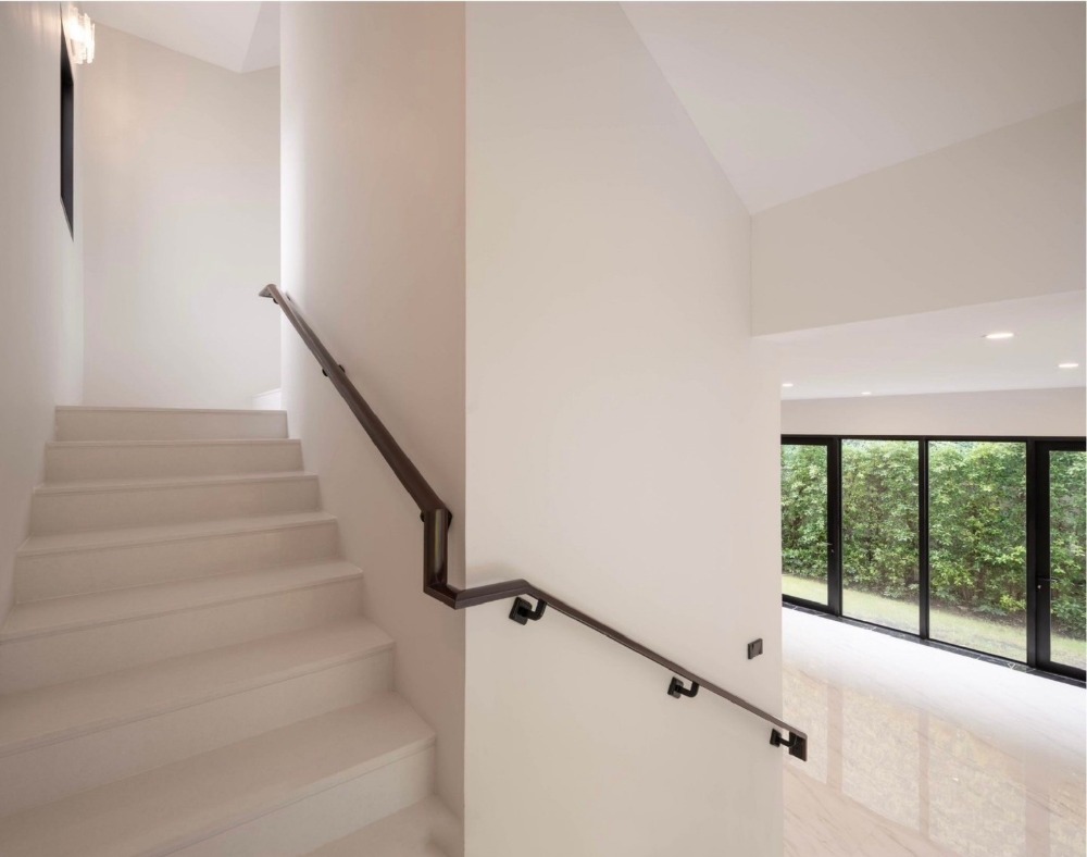 For SaleHousePattanakan, Srinakarin : Luxury House For Sale Cinq Royal Krungthep Kreetha