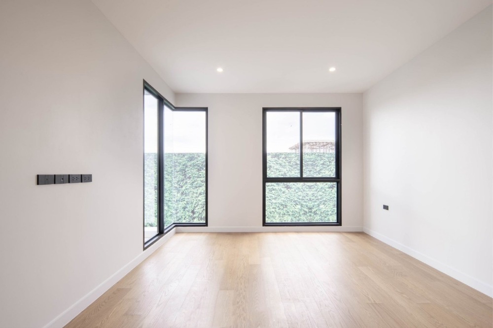 For SaleHousePattanakan, Srinakarin : Luxury House For Sale Cinq Royal Krungthep Kreetha