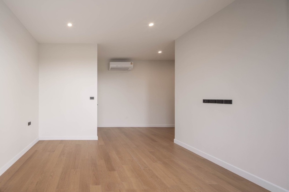 For SaleHousePattanakan, Srinakarin : Luxury House For Sale Cinq Royal Krungthep Kreetha