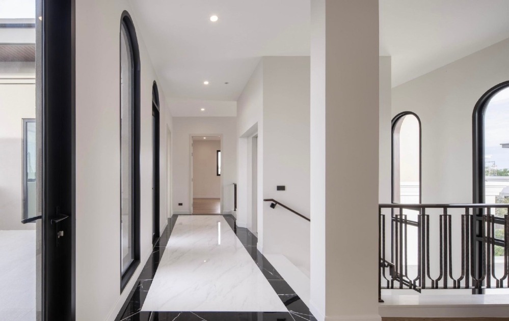 For SaleHousePattanakan, Srinakarin : Luxury House For Sale Cinq Royal Krungthep Kreetha