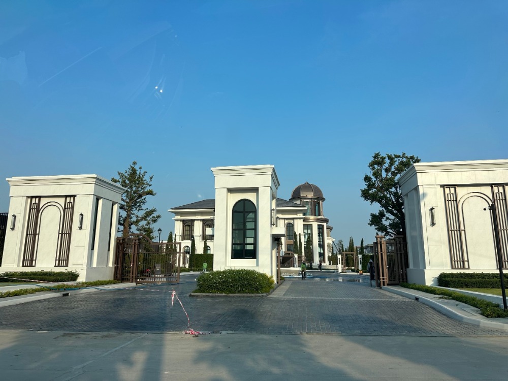 For SaleHousePattanakan, Srinakarin : Luxury House For Sale Cinq Royal Krungthep Kreetha