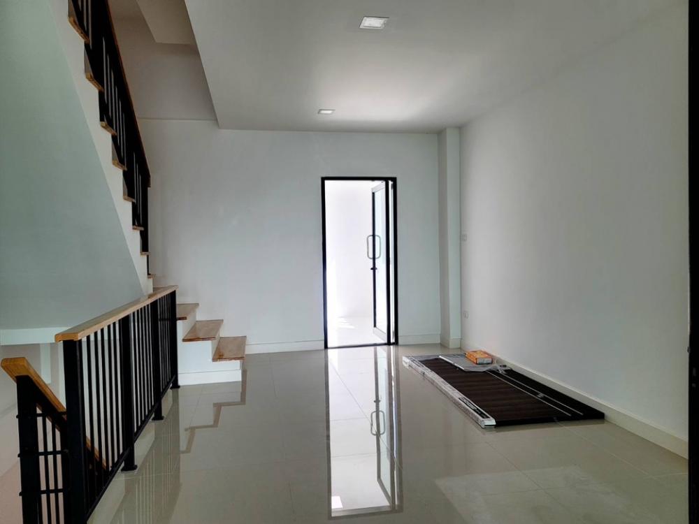 ให้เช่าโฮมออฟฟิศพระราม 2 บางขุนเทียน : 📣ให้เช่าอาคารพาณิชย์ 3 ชั้นครึ่ง โครงการ The Blisz@ Twenty Five ดาวคะนอง - พระราม 2 🏘️ ถ.พระราม2 ซอย23 ✅ สภาพดี เหมาะทำออฟฟิศหรือพักอาศัย ราคาเพียง 32,000/เดือน📌