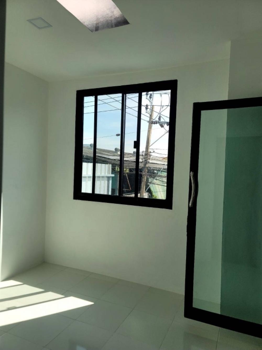 ให้เช่าโฮมออฟฟิศพระราม 2 บางขุนเทียน : 📣ให้เช่าอาคารพาณิชย์ 3 ชั้นครึ่ง โครงการ The Blisz@ Twenty Five ดาวคะนอง - พระราม 2 🏘️ ถ.พระราม2 ซอย23 ✅ สภาพดี เหมาะทำออฟฟิศหรือพักอาศัย ราคาเพียง 32,000/เดือน📌