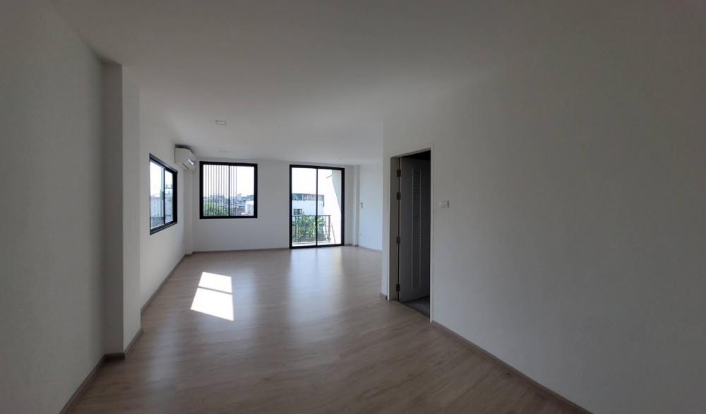 ให้เช่าโฮมออฟฟิศพระราม 2 บางขุนเทียน : 📣ให้เช่าอาคารพาณิชย์ 3 ชั้นครึ่ง โครงการ The Blisz@ Twenty Five ดาวคะนอง - พระราม 2 🏘️ ถ.พระราม2 ซอย23 ✅ สภาพดี เหมาะทำออฟฟิศหรือพักอาศัย ราคาเพียง 32,000/เดือน📌