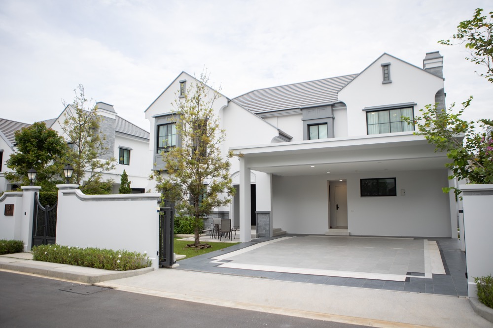 ให้เช่าบ้านพัฒนาการ ศรีนครินทร์ : Owner post.  Ready to move in. New home for rent.