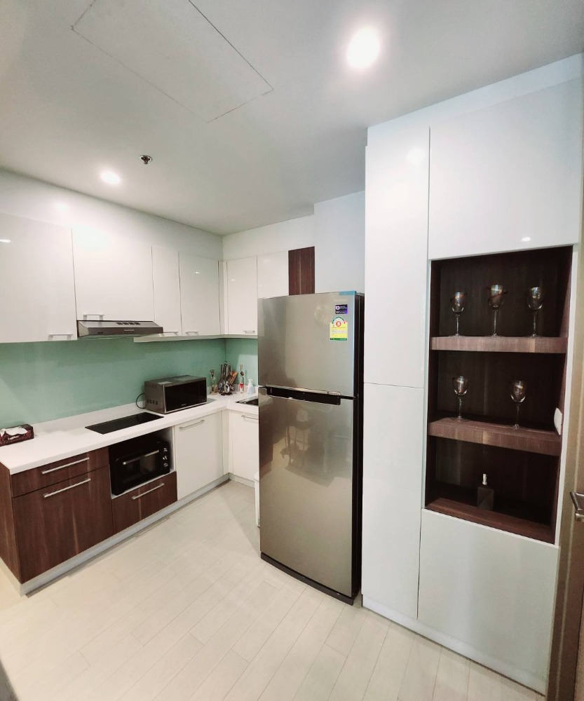 For SaleCondoWitthayu, Chidlom, Langsuan, Ploenchit : 🔥Urgent Sale🔥 Noble Ploenchit - Garden + Fountain View, Fully Furnished / Sold with Tenant for 30,000 THB/Month **Next to Ploenchit BTS Station