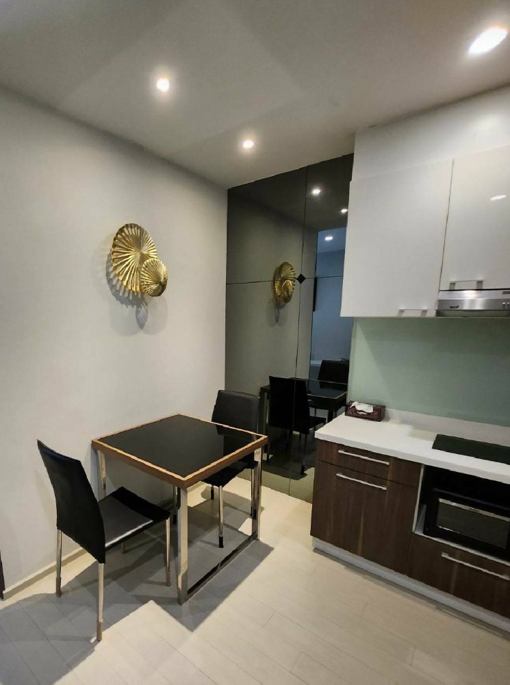 For RentCondoWitthayu, Chidlom, Langsuan, Ploenchit : 🔥For urgent rent🔥Noble Ploenchit Condo, next to BTS Ploenchit, fully furnished, with furniture, ready to move in