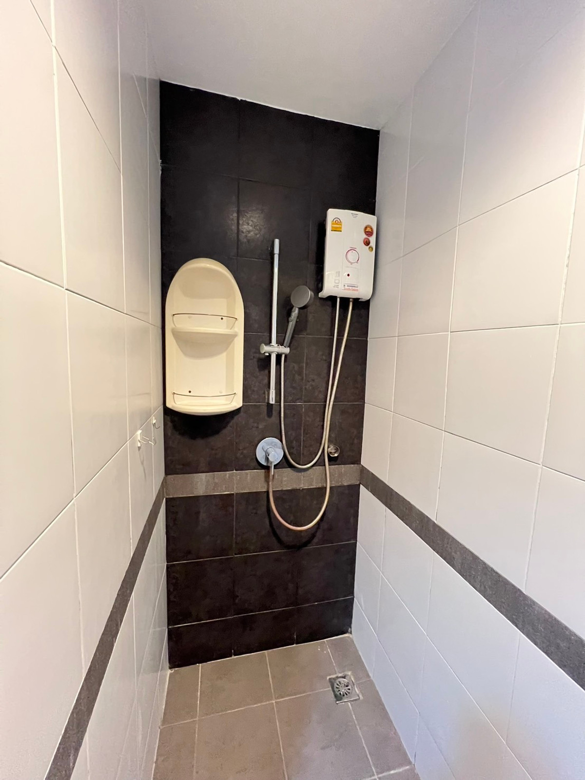 ให้เช่าคอนโดพระราม 9 เพชรบุรีตัดใหม่ RCA : 🏢 ให้เช่าคอนโด เอ สเปซ อโศก-รัชดา ตึก Y ชั้น 3 พร้อมอยู่ 15 เมษา / 11,000 บาท