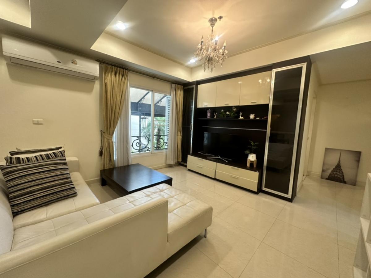 For RentCondoSukhumvit, Asoke, Thonglor : Special price, rooms available from November 10, 2024 onwards, 2 bedrooms, fully furnished, tree view in the project