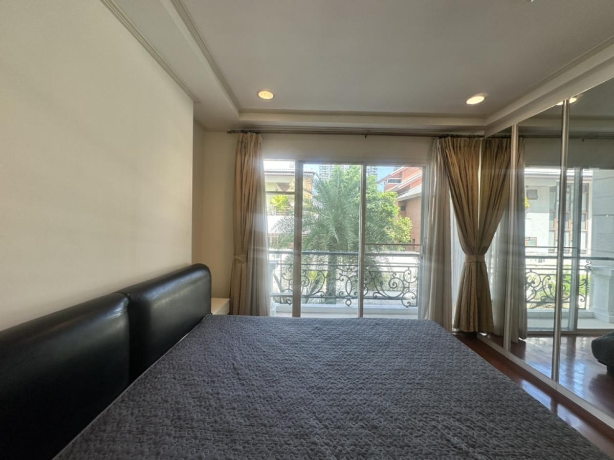 For RentCondoSukhumvit, Asoke, Thonglor : Special price, rooms available from November 10, 2024 onwards, 2 bedrooms, fully furnished, tree view in the project