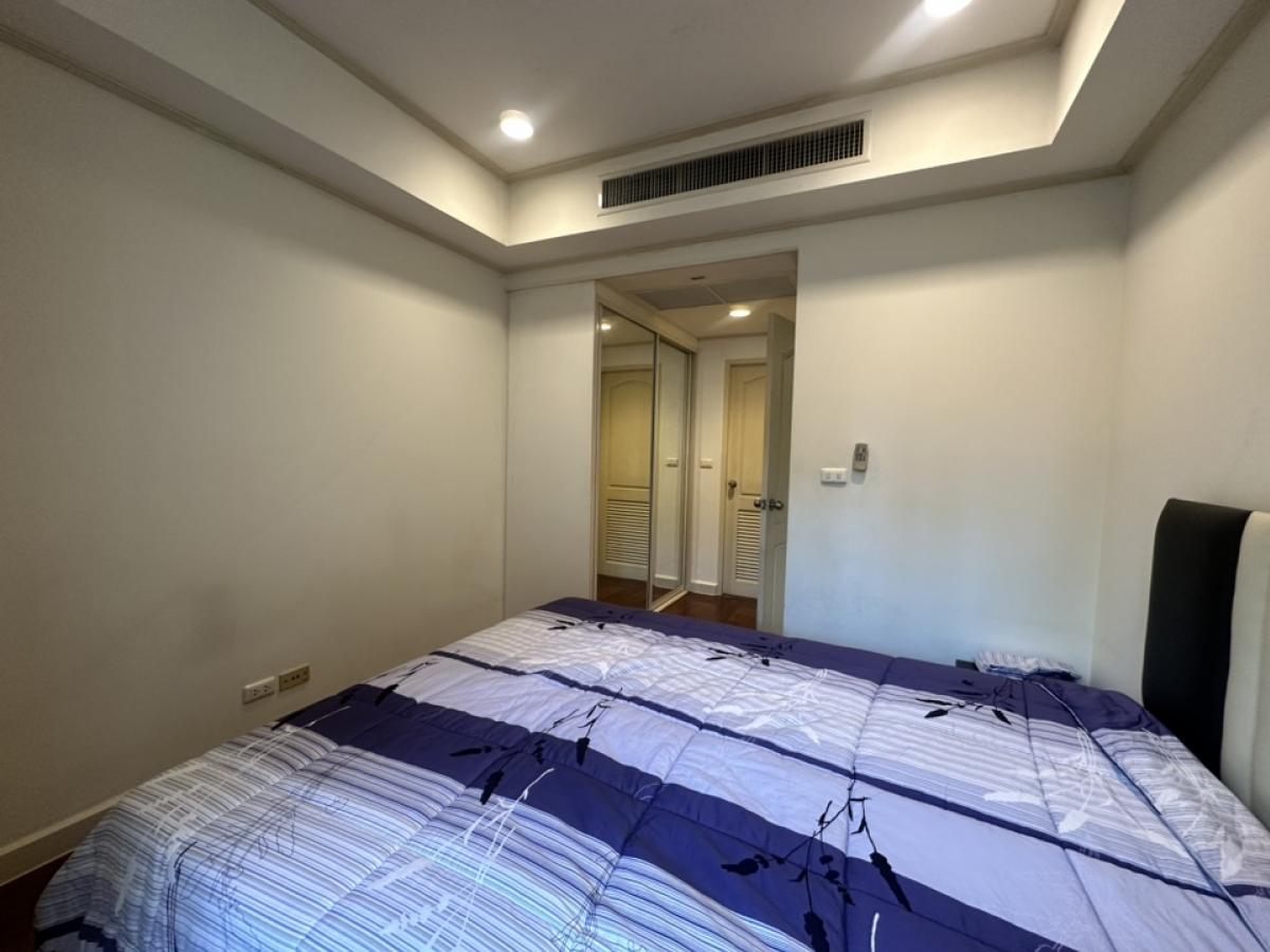 For RentCondoSukhumvit, Asoke, Thonglor : Special price, rooms available from November 10, 2024 onwards, 2 bedrooms, fully furnished, tree view in the project