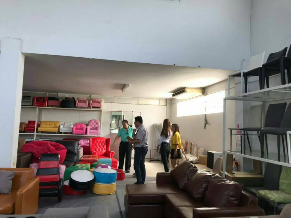 For SaleFactoryChachoengsao : Selling furniture factory business, Suwinthawong Road, Klong Udom Chonchon Subdistrict, Mueang District, Chachoengsao Province