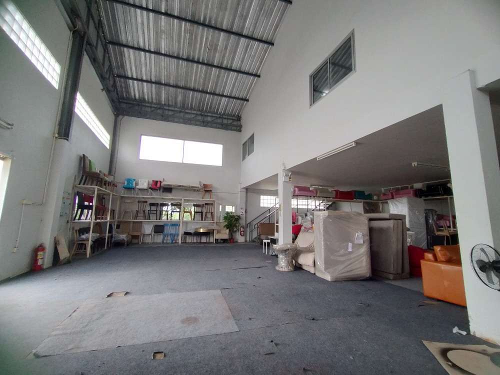For SaleFactoryChachoengsao : Selling furniture factory business, Suwinthawong Road, Klong Udom Chonchon Subdistrict, Mueang District, Chachoengsao Province