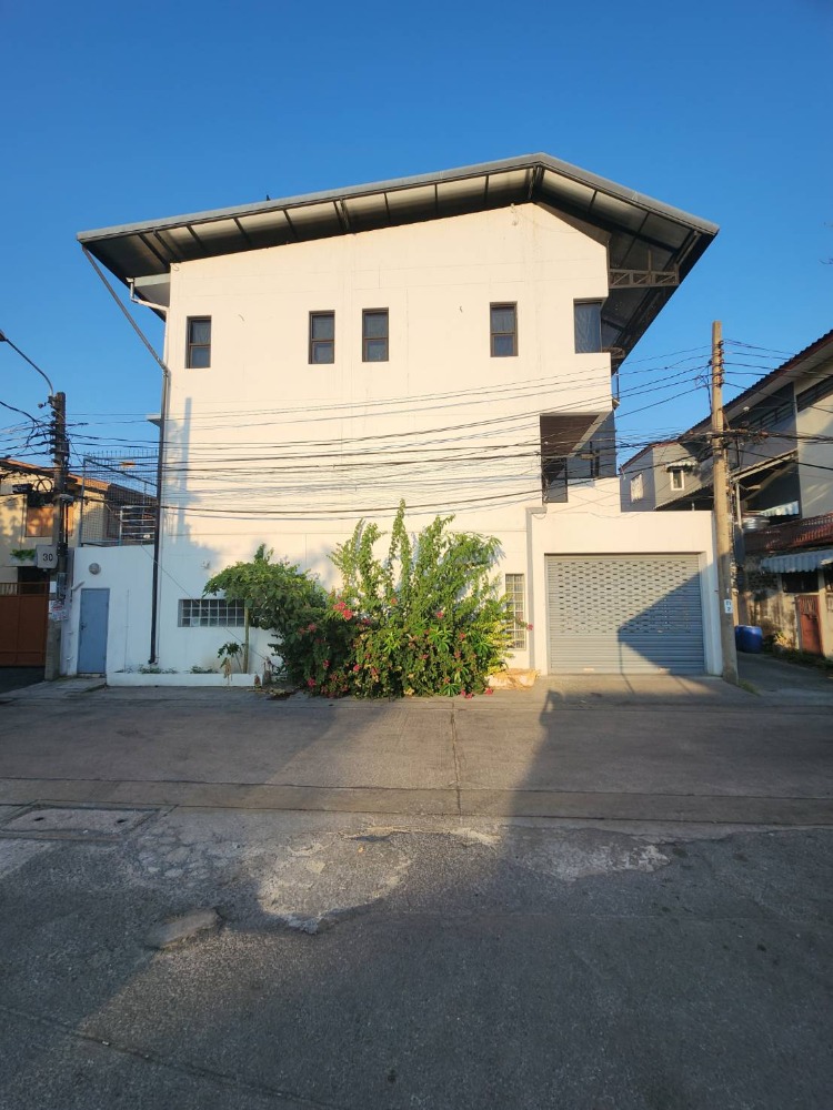 For RentTownhomeSukhumvit, Asoke, Thonglor : Townhome for rent Pridi Banomyong 26 Sukhumvit 71