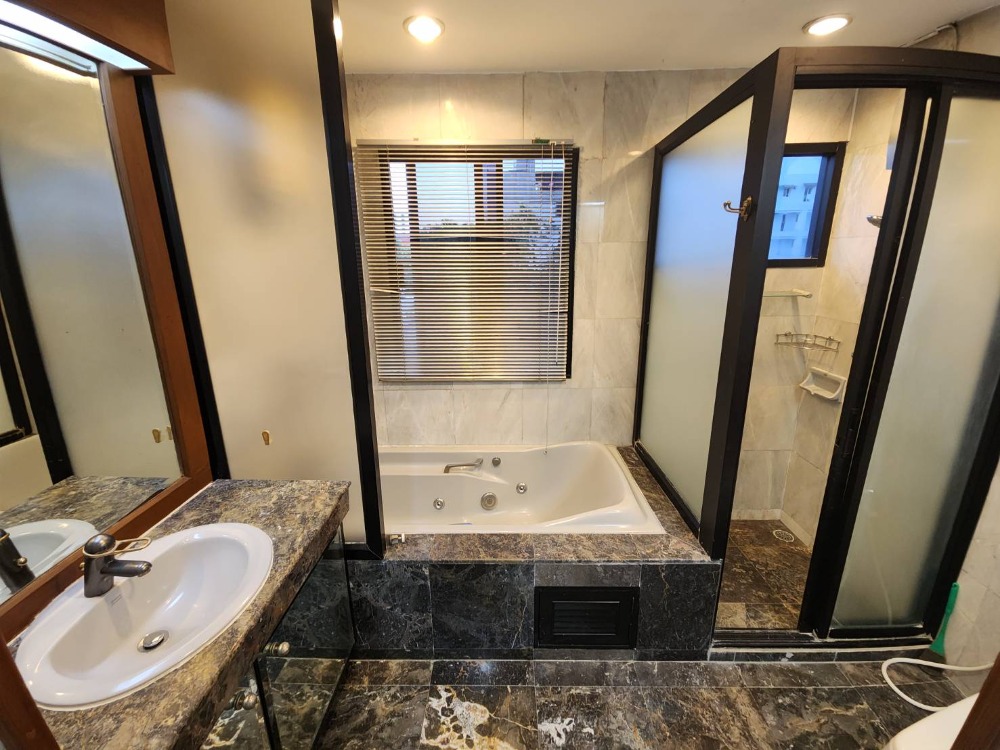 For RentTownhomeSukhumvit, Asoke, Thonglor : Townhome for rent Pridi Banomyong 26 Sukhumvit 71