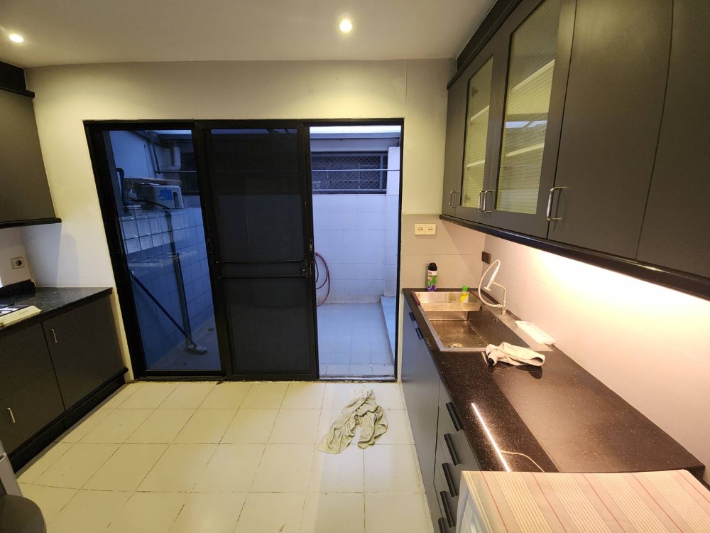 For RentTownhomeSukhumvit, Asoke, Thonglor : Townhome for rent Pridi Banomyong 26 Sukhumvit 71