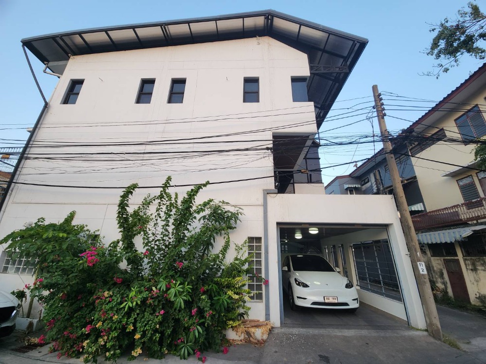 For RentTownhomeSukhumvit, Asoke, Thonglor : Townhome for rent Pridi Banomyong 26 Sukhumvit 71