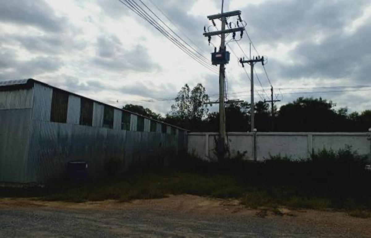 For SaleFactoryChachoengsao : Selling furniture factory business, Suwinthawong Road, Klong Udom Chonchon Subdistrict, Mueang District, Chachoengsao Province