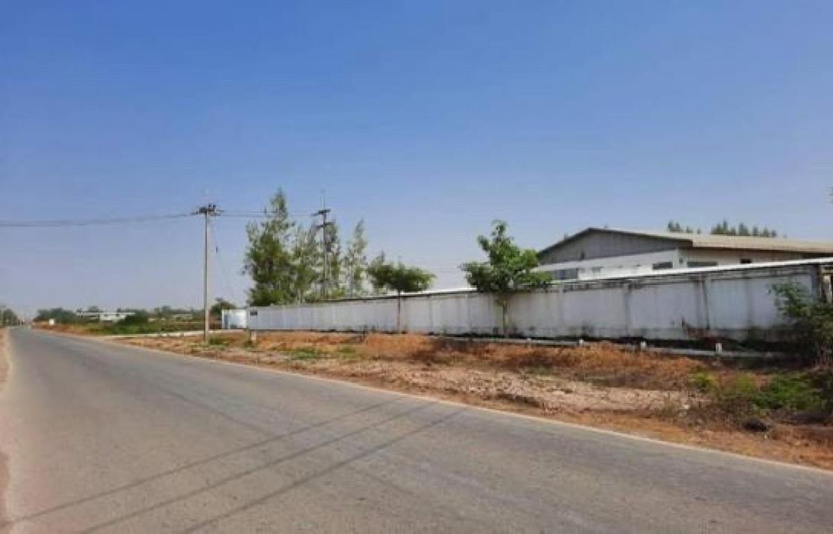 For SaleFactoryChachoengsao : Selling furniture factory business, Suwinthawong Road, Klong Udom Chonchon Subdistrict, Mueang District, Chachoengsao Province