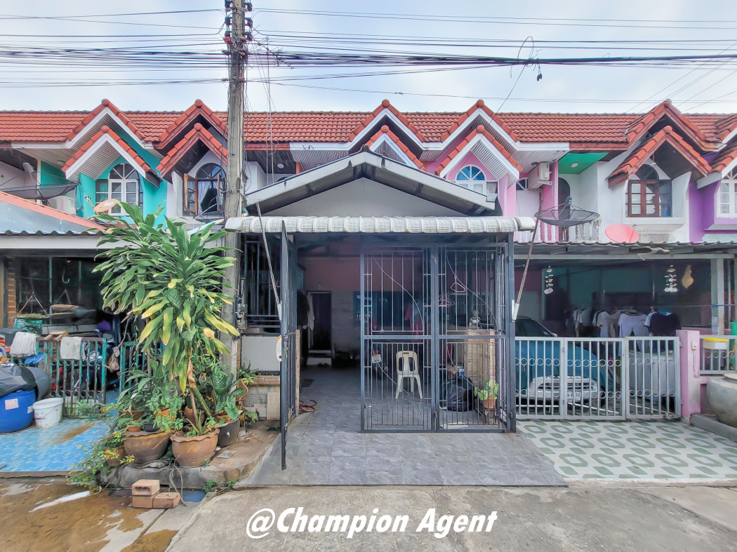 For SaleTownhomePhutthamonthon, Salaya : Townhome for sale, Phutthamonthon Sai 5, Ban Wang Manee, 100 sq m., 16 sq m, good lo