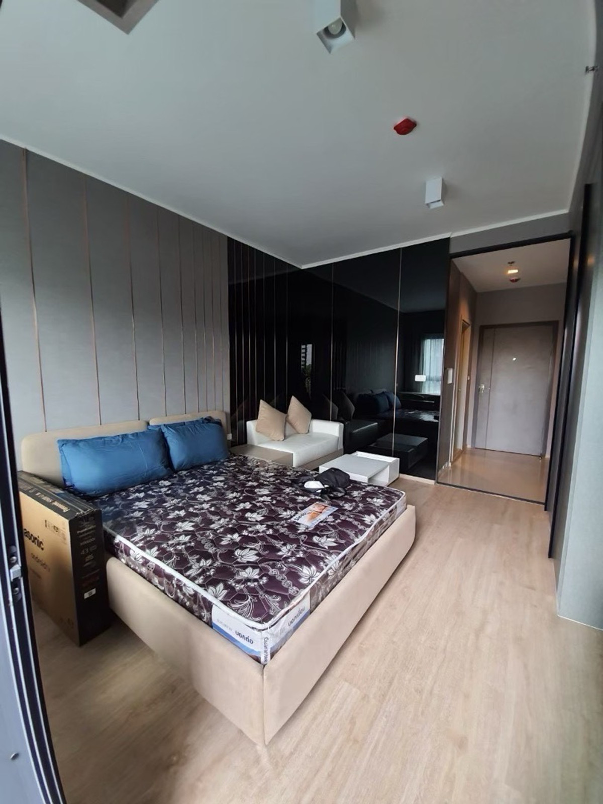 ให้เช่าคอนโดพระราม 9 เพชรบุรีตัดใหม่ RCA : 🔥ให้เช่าห้องใหม่ Ideo New Rama 9 เฟอร์ครบพร้อมเข้าอยู่🔥