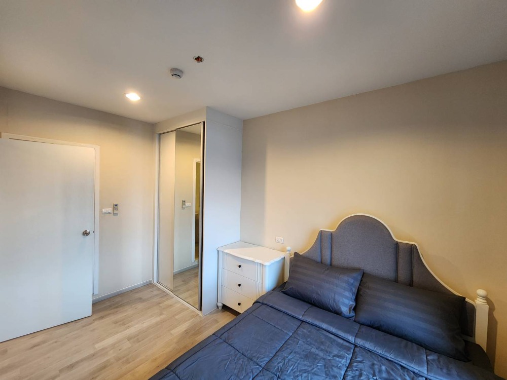 For RentCondoNonthaburi, Bang Yai, Bangbuathong : **The room is empty. Front-loading washing machine ** For rent, Plum Central Phase 2 !!Real picture of the room, real sound, kind owner!! East view SN490.37