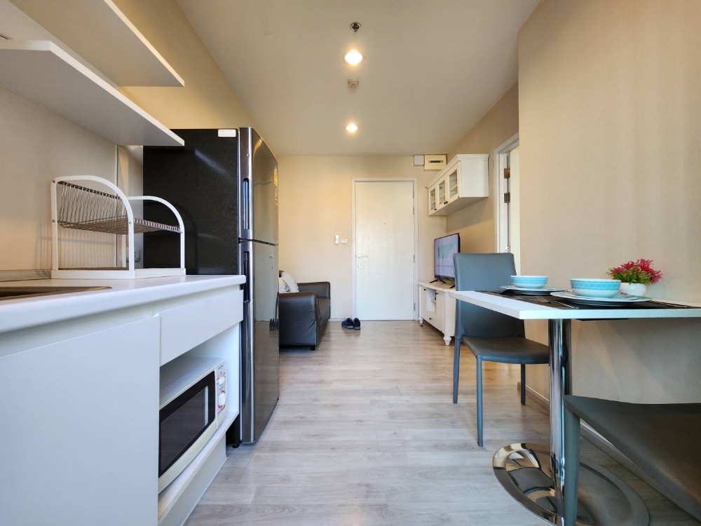 For RentCondoNonthaburi, Bang Yai, Bangbuathong : **The room is empty. Front-loading washing machine ** For rent, Plum Central Phase 2 !!Real picture of the room, real sound, kind owner!! East view SN490.37