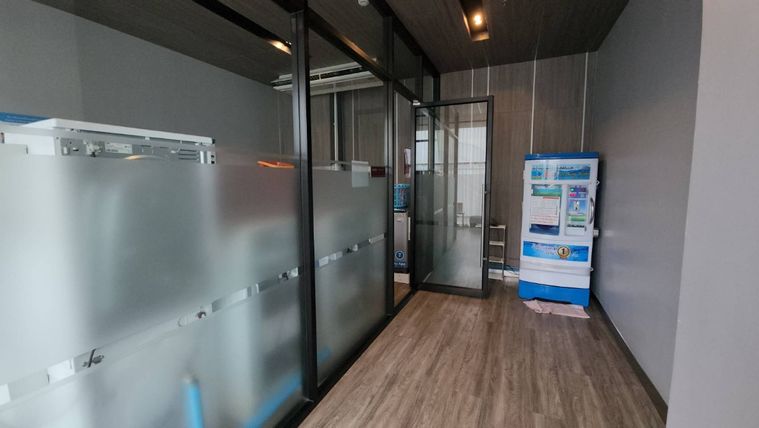 For RentCondoNonthaburi, Bang Yai, Bangbuathong : **The room is empty. Front-loading washing machine ** For rent, Plum Central Phase 2 !!Real picture of the room, real sound, kind owner!! East view SN490.37