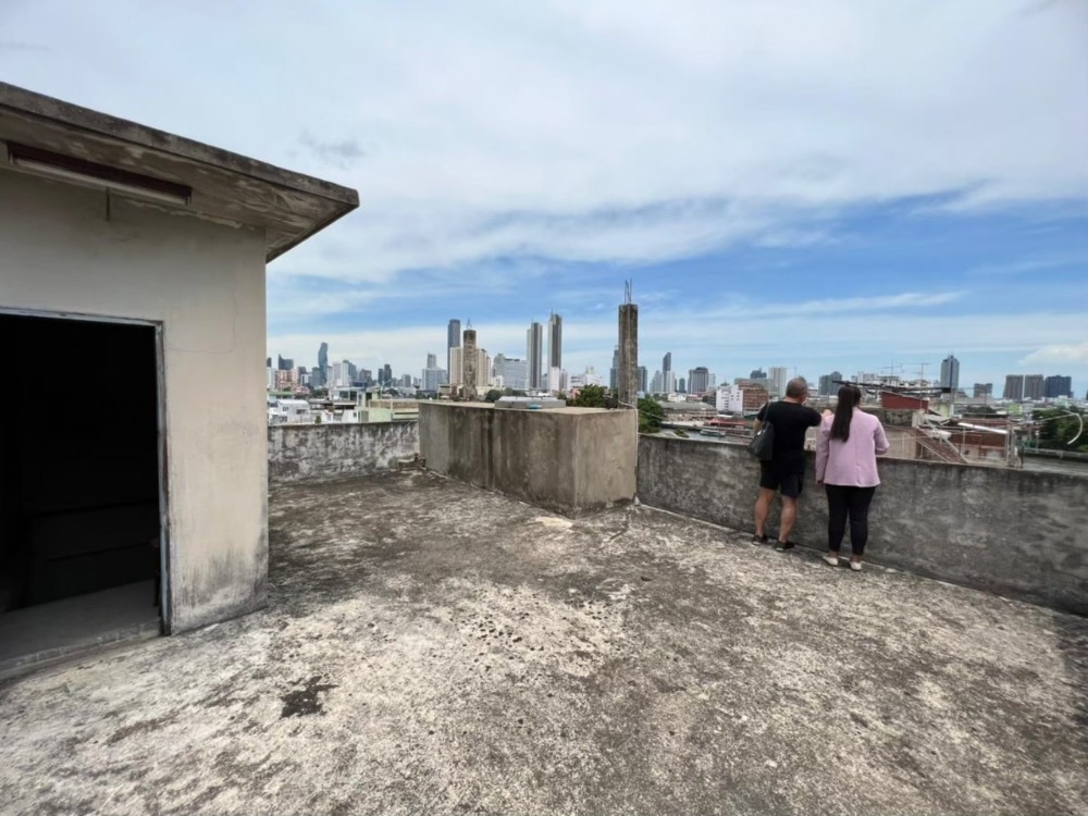 ขายอาคารพาณิชย์เยาวราช บางลำพู : ขายถูกตึก 2 คูหา แปลงมุม 350 เมตรถึงท่าเรือราวงศ์ พท . 54 ตร.ว. 9.00 x 24.00 ด้านหน้า 4 ชั้น รวมดาดฟ้า ด้านหลัง 7 ชั้น รวมดาดฟ้า บนถนน ทรงวาด แหล่งธุรกิจ ทำเลดี เหมาะค้าขาย ME-060