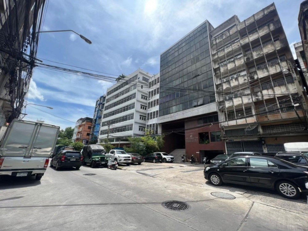 ขายอาคารพาณิชย์เยาวราช บางลำพู : ขายถูกตึก 2 คูหา แปลงมุม 350 เมตรถึงท่าเรือราวงศ์ พท . 54 ตร.ว. 9.00 x 24.00 ด้านหน้า 4 ชั้น รวมดาดฟ้า ด้านหลัง 7 ชั้น รวมดาดฟ้า บนถนน ทรงวาด แหล่งธุรกิจ ทำเลดี เหมาะค้าขาย ME-060