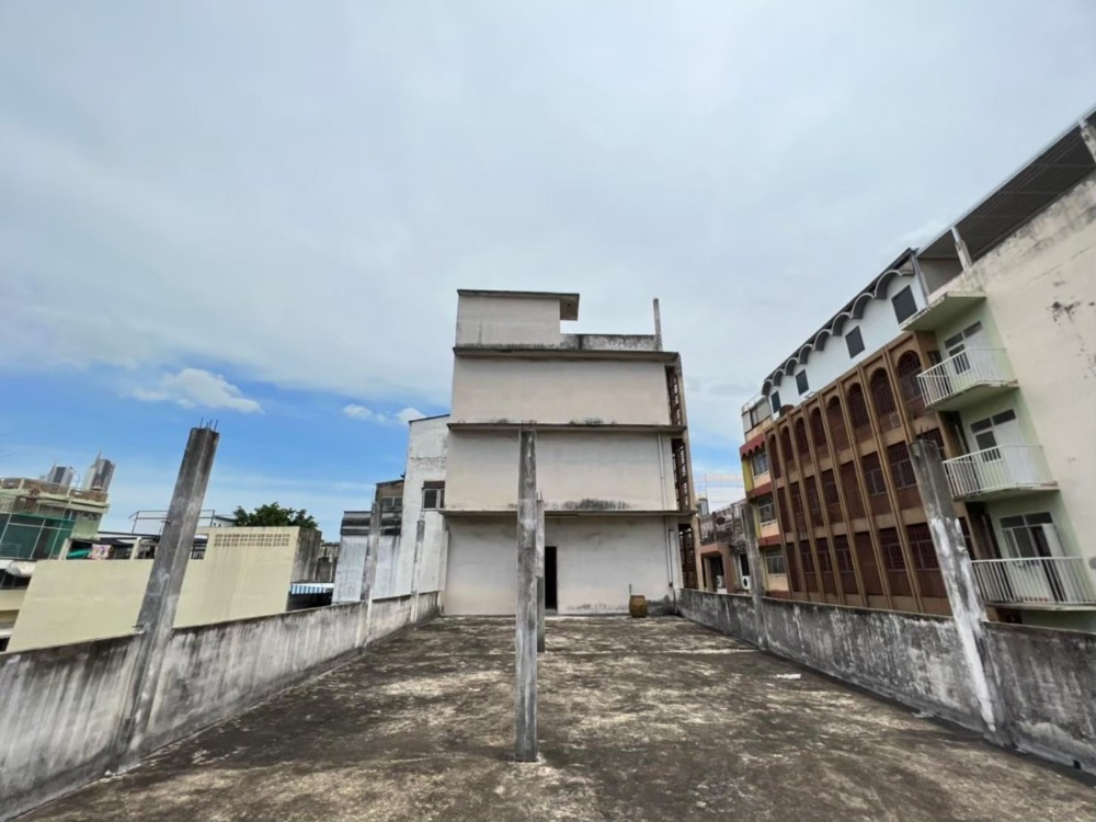 ขายอาคารพาณิชย์เยาวราช บางลำพู : ขายถูกตึก 2 คูหา แปลงมุม 350 เมตรถึงท่าเรือราวงศ์ พท . 54 ตร.ว. 9.00 x 24.00 ด้านหน้า 4 ชั้น รวมดาดฟ้า ด้านหลัง 7 ชั้น รวมดาดฟ้า บนถนน ทรงวาด แหล่งธุรกิจ ทำเลดี เหมาะค้าขาย ME-060