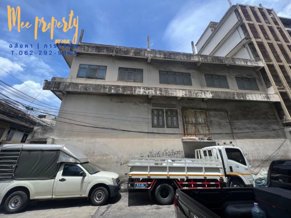 ขายอาคารพาณิชย์เยาวราช บางลำพู : ขายถูกตึก 2 คูหา แปลงมุม 350 เมตรถึงท่าเรือราวงศ์ พท . 54 ตร.ว. 9.00 x 24.00 ด้านหน้า 4 ชั้น รวมดาดฟ้า ด้านหลัง 7 ชั้น รวมดาดฟ้า บนถนน ทรงวาด แหล่งธุรกิจ ทำเลดี เหมาะค้าขาย ME-060