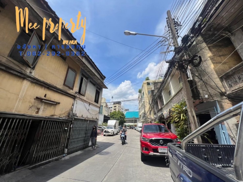 ขายอาคารพาณิชย์เยาวราช บางลำพู : ขายถูกตึก 2 คูหา แปลงมุม 350 เมตรถึงท่าเรือราวงศ์ พท . 54 ตร.ว. 9.00 x 24.00 ด้านหน้า 4 ชั้น รวมดาดฟ้า ด้านหลัง 7 ชั้น รวมดาดฟ้า บนถนน ทรงวาด แหล่งธุรกิจ ทำเลดี เหมาะค้าขาย ME-060