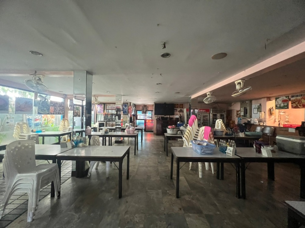 ขายอาคารพาณิชย์เลียบทางด่วนรามอินทรา : ขายตึกทำเลดีพร้อมกิจการและสูตรอาหาร ริมถนนศรีวรา ทาวน์อินทาวน์ อยู่ตรงข้ามเดอะซีน (ร้านทองดีโภชนา) 4 ชั้น 3 คูหา หน้ากว้าง 12 เมตร 66 ตร.ว. ME-058