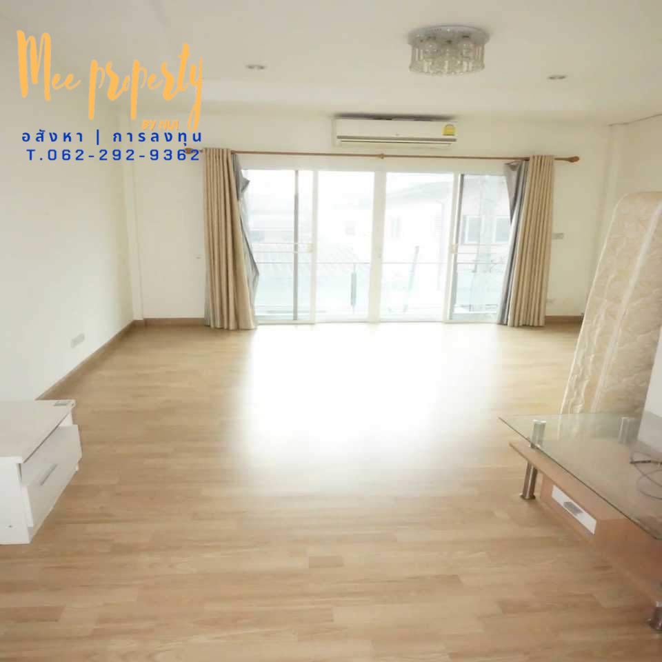ขายทาวน์โฮมลาดพร้าว101 แฮปปี้แลนด์ : ทาวน์​โฮม​ 3 ชั้น / ลาดพร้าว , รามคำแหง ขายพร้อมผู้เช่า พท.16.4 ตร.ว. 120 ตร.ม. 3 นอน 3 น้ำ ME-030