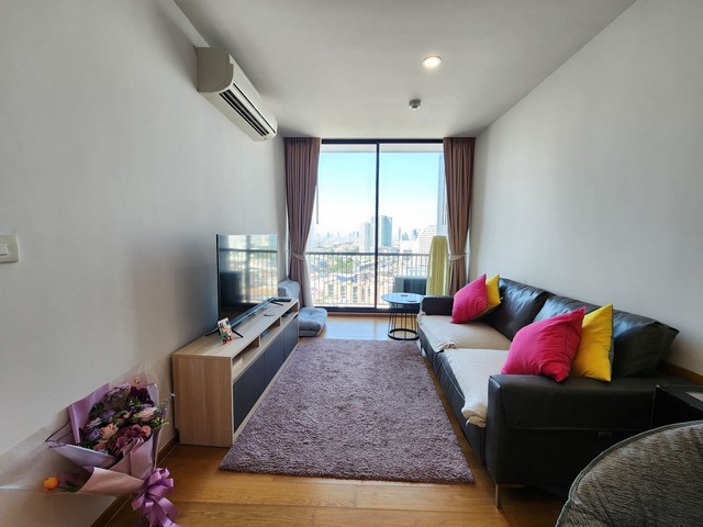 For SaleCondoSathorn, Narathiwat : Condo for sale, Noble Revo Silom, size 55.4 sq m, 21st floor, river view, near BTS Surasak.