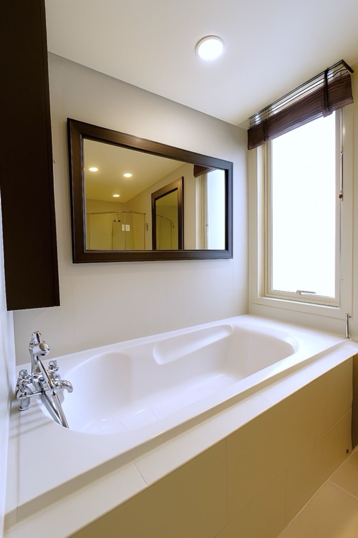 For SaleCondoWongwianyai, Charoennakor : 📢👇Sell woth tenant til July 26
Rare find! Newly renovated triplex penthouse by the river, a private rooftop and spacious balcony. Prime location near ICONSIAM,  opposite Asiatique.