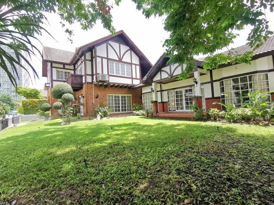 ขายบ้านอ่อนนุช อุดมสุข : luxury house สุขุมวิท 79 พื้นที่ 133 ตารางวา 5นาทีถึง BTS อ่อนนุช 5/11/67