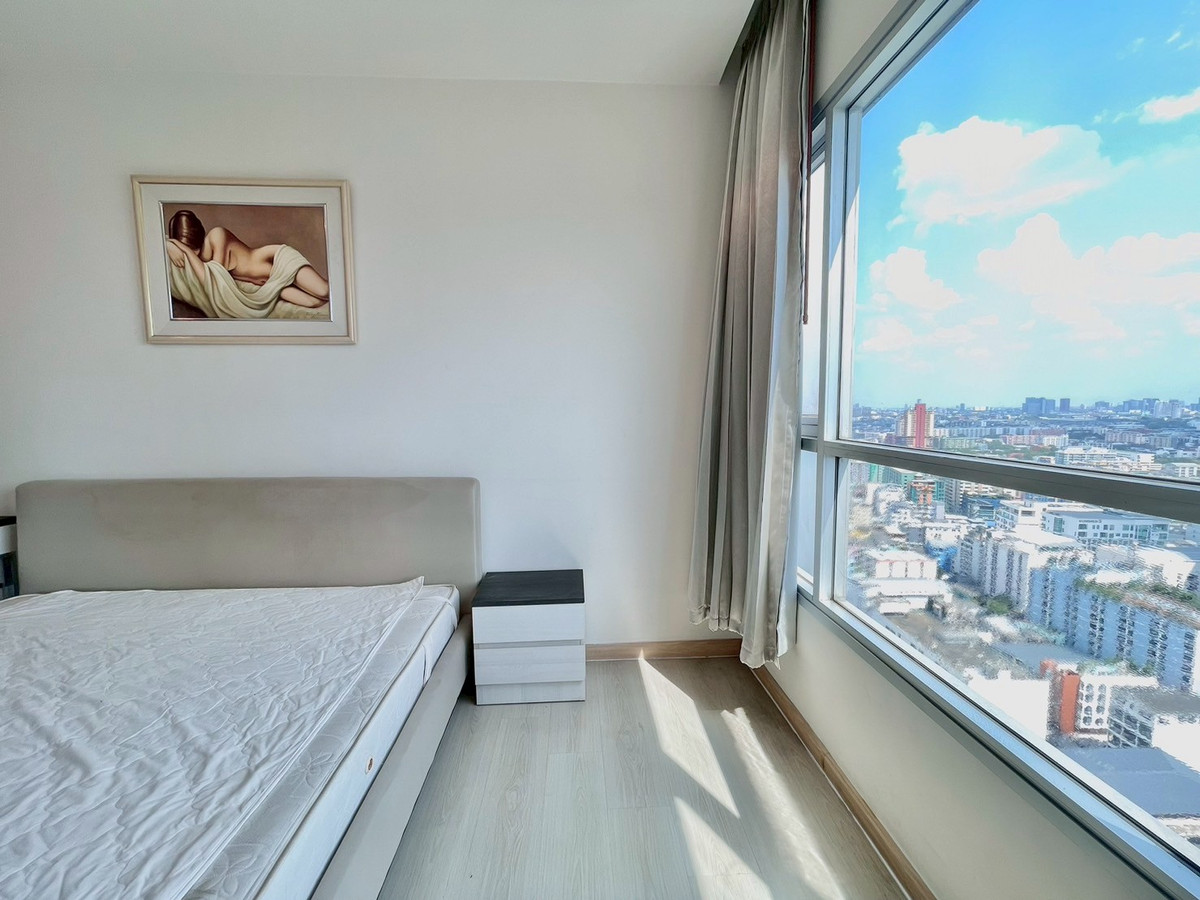 ให้เช่าคอนโดรัชดา ห้วยขวาง : ถูกสุดในตึก !!🔥 ระเบียงกว้างแบบปิคนิคได้ เพียง 26,000 เท่านั้น 📞 ติดต่อ 081-152 6154 •  ห้องใหญ่มากก 2 ห้องนอน 65 ตร. , ชั้นสูง , วิวเมืองสวย , คุ้มที่สุด ! ใกล้ MRT ห้วยขวาง 500 เมตร 