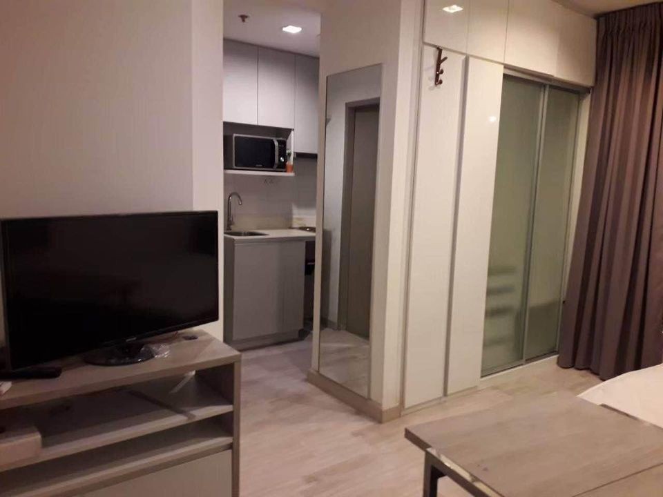 For RentCondoRatchathewi,Phayathai : Ideo Mobi Payathai 1 Bed 22 sq.m.  Eng 中 日 Please add LINE ID @806qphgn o8415o5483